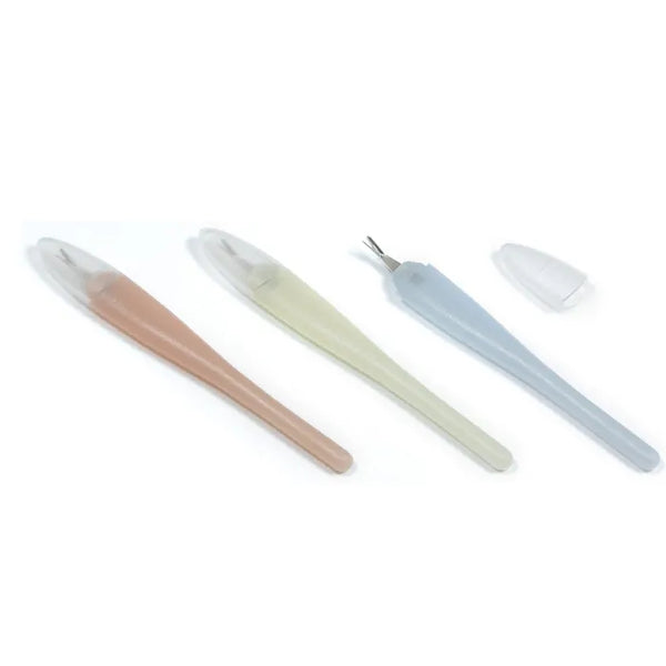ALTESSE Coupe-Cuticules Inox avec Capuchon 12,5cm - coloris aléatoire